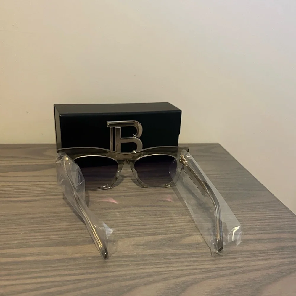 BALMAIN BII SUNGLASSES